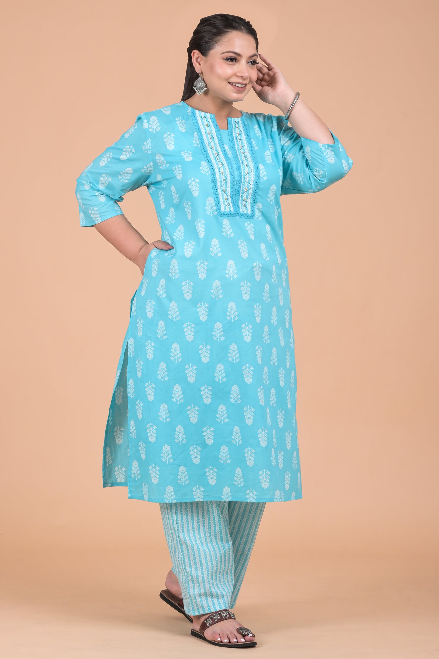 Women Pure Cotton Kurta Pant Dupatta Set ( Blue )