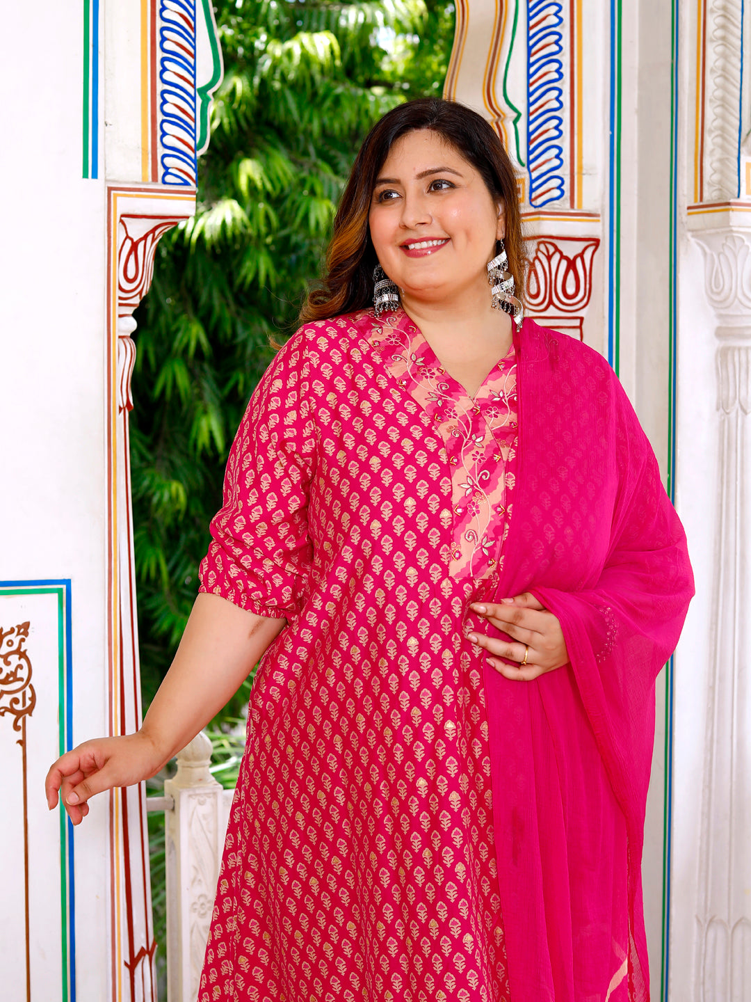 Women Kurta Pant Dupatta Set ( Pink )